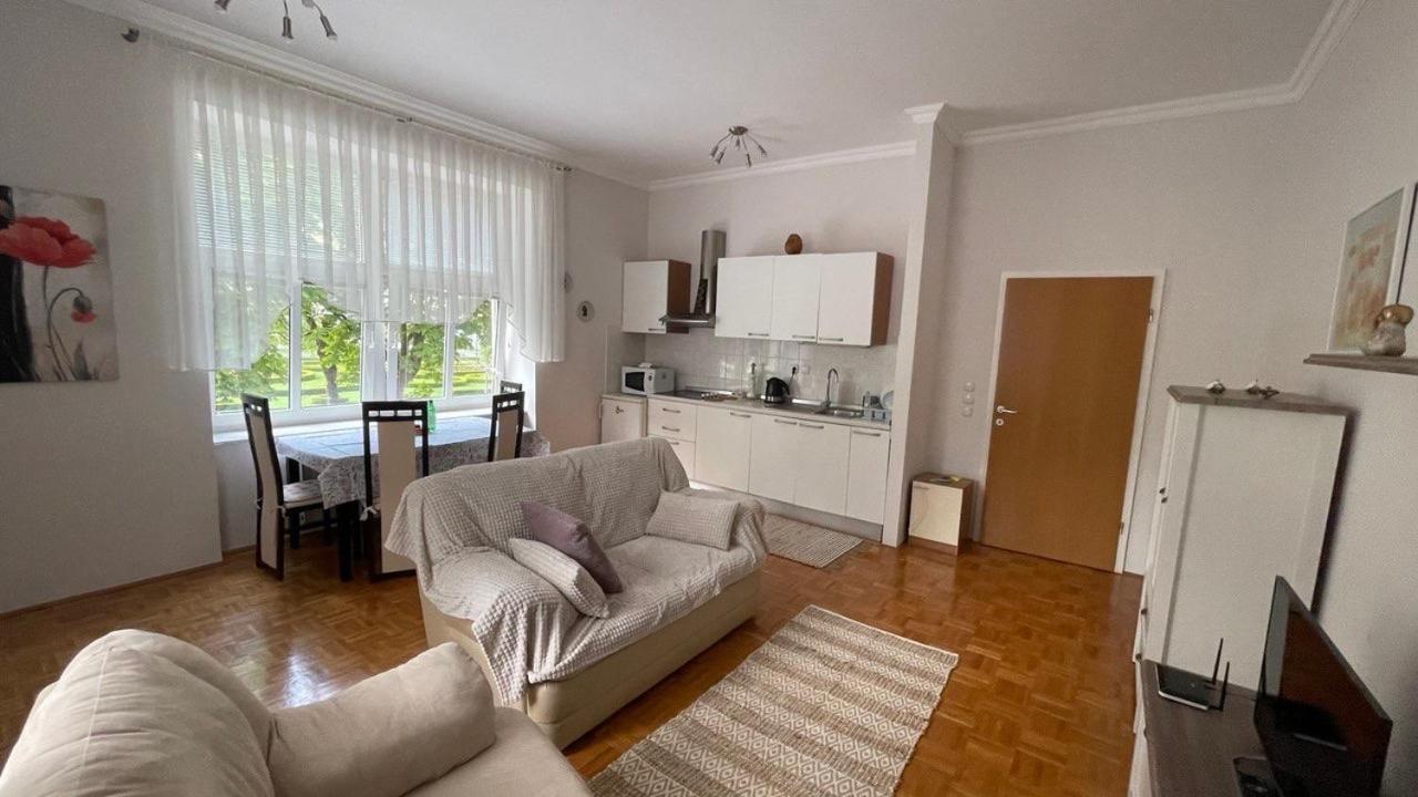 Apartment Juliana โรกัชกา สลาทินา ภายนอก รูปภาพ
